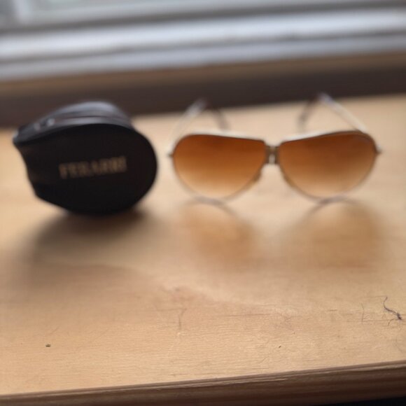 Vintage Ferrari Aviator Sunglasses W/ Case - Gold Frame & Brown Gradient Lens - Picture 1 of 4